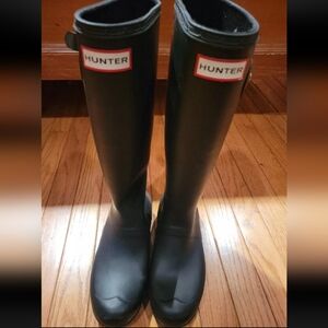 HUNTER BOOTS TALL SZ 6 BLACK